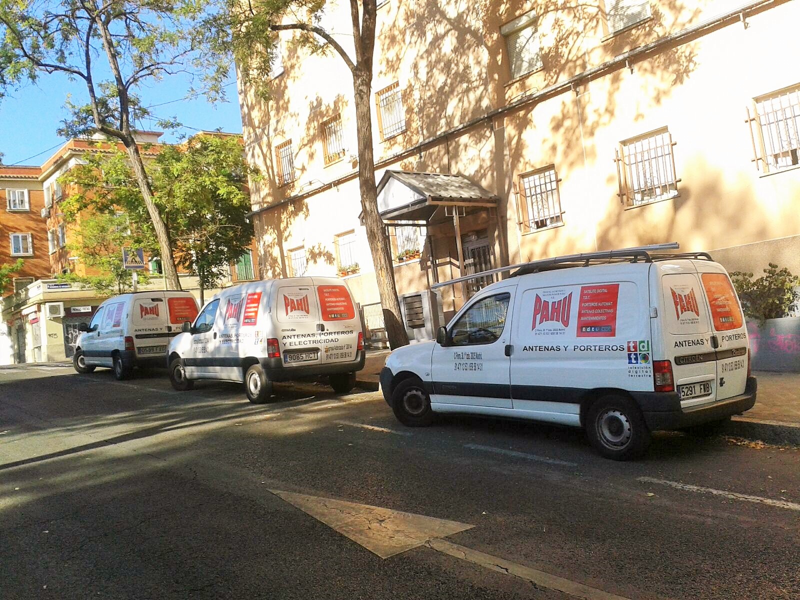 Flota veh&iacute;culos Pahu Instalaciones y Mantenimientos S.L.